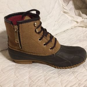 Tommy Hilfiger duck boots